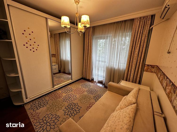 Apartament cu 3 camere decomandat în Centrul Civic