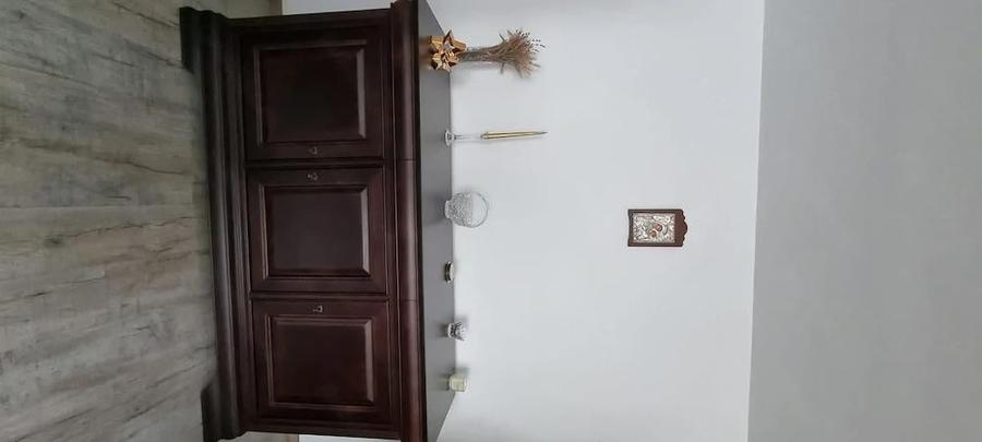 De inchiriat apartament 3 camere,etaj 2 8,zona lini?tita,la 2minute de Arena Na?ional, metrouri in z - 5