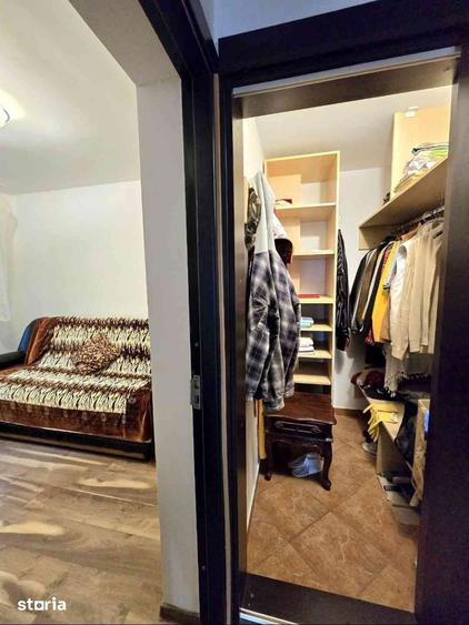 Casă cu 5 camere cu Teren 320 Mp în Vlădești