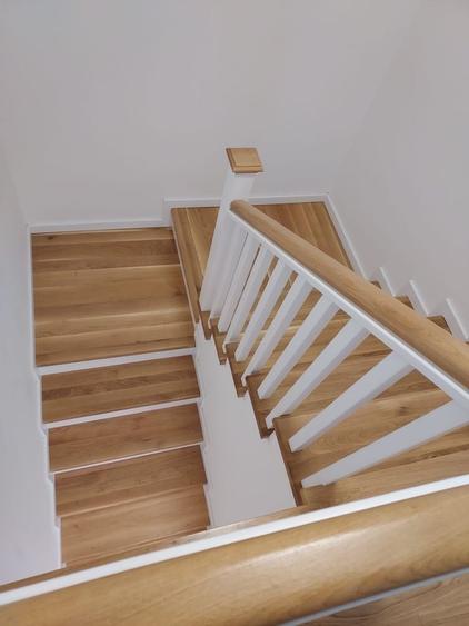 Duplex cu 4 camere cu Teren 250 Mp în Florești