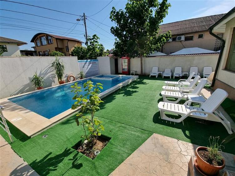 Casă individuală cu 14 camere cu Piscina în Nord-Est