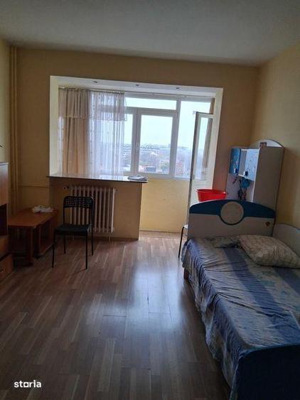 Apartament cu 3 camere în Berceni