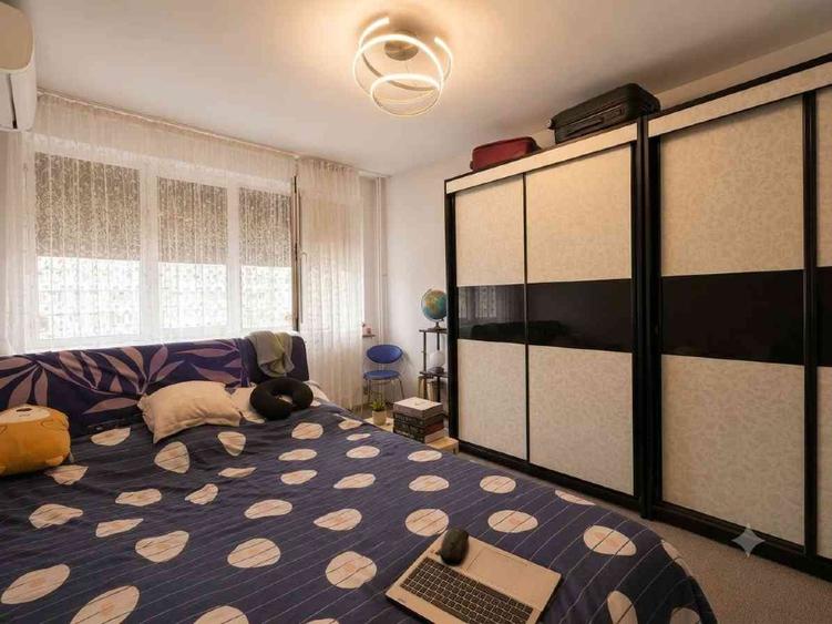 Apartament cu 3 camere decomandat în Colentina