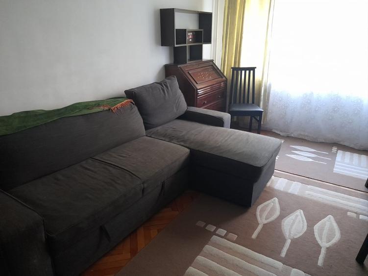 Apartament cu 3 camere semidecomandat în Drumul Taberei