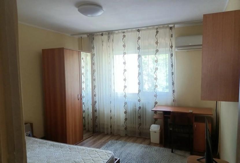 Apartament cu 2 camere decomandat în Gară