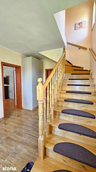 Casă cu 5 camere cu Teren 517 Mp în Turcheș