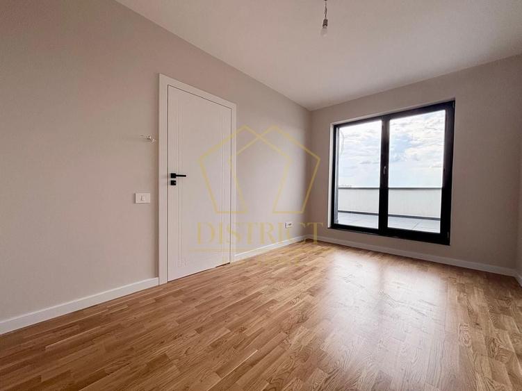 Apartament cu 3 camere semidecomandat, mobilat în Torontalului