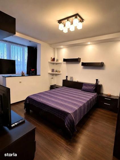 Apartament cu 3 camere decomandat în Ozana