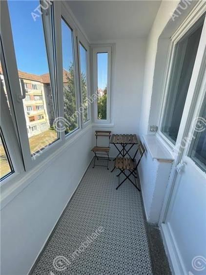 Apartament cu 3 camere decomandat, mobilat în Ștrand