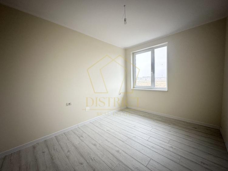 Duplex cu 4 camere cu Canalizare în Giroc
