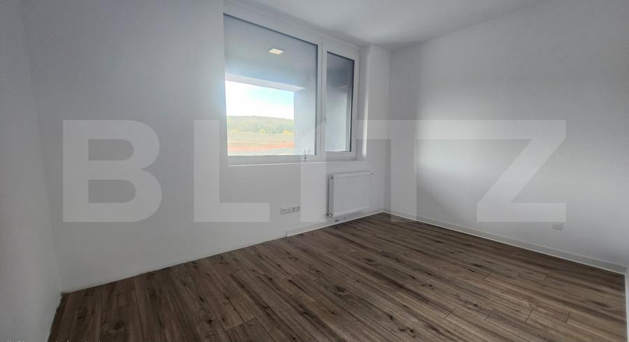 Apartament cu 3 camere decomandat în Tudor