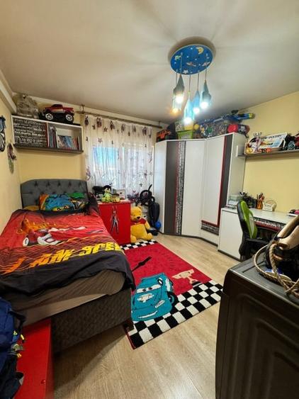 Apartament cu 2 camere decomandat, mobilat în Hotvon