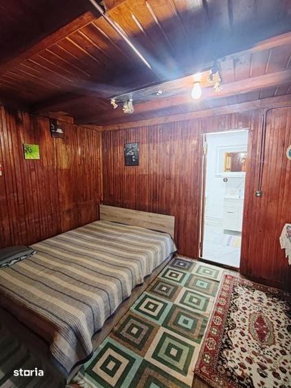 Casă cu 6 camere cu Teren 962 Mp în Groși
