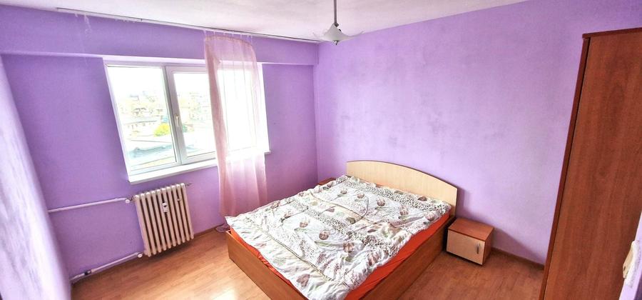 Apartament cu 2 camere decomandat în Casa de Cultură