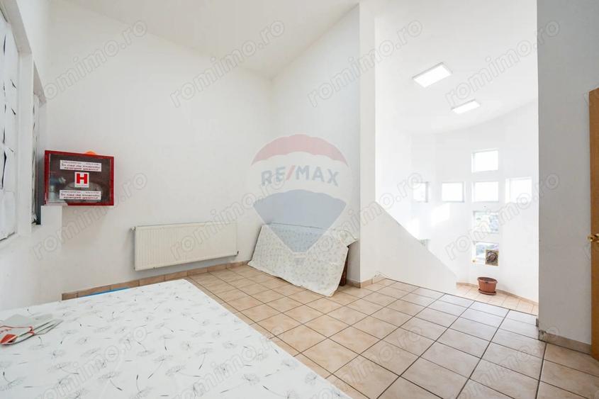 Spațiu comercial, de 350 mp, în Găvana