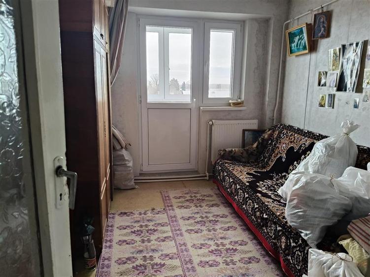 Apartament cu 3 camere decomandat în Barieră
