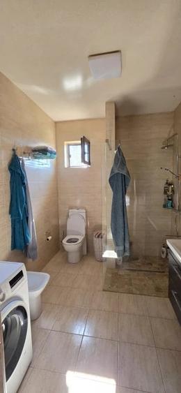 Casă cu 3 camere cu Teren 2000 Mp în Mihail Kogălniceanu
