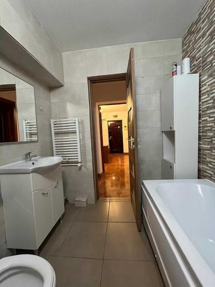 Apartament cu 2 camere decomandat în Obcini