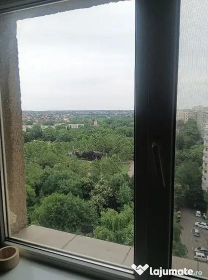 Apartament cu 3 camere decomandat în Pantelimon