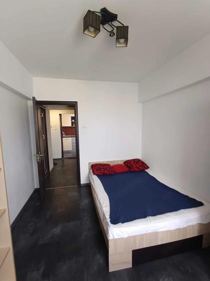 Apartament cu 3 camere decomandat, mobilat în Tineretului