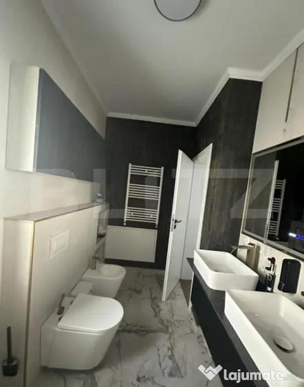 Casă cu 4 camere cu Teren 420 Mp în Tomești