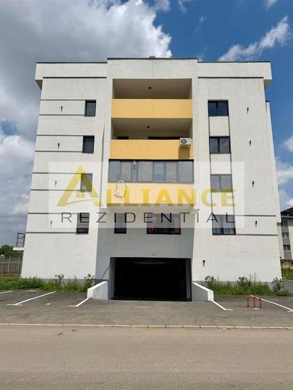 Apartament cu 2 camere decomandat, mobilat în Sud