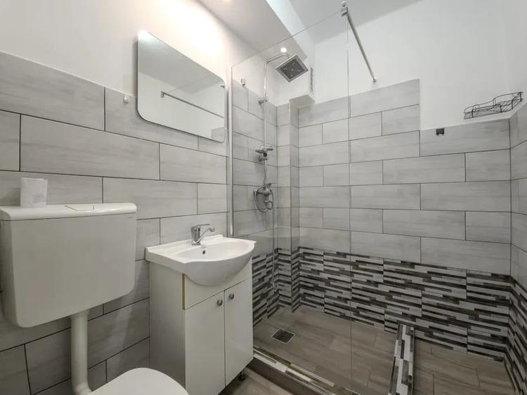 Apartament 3 camere, etaj 1, central - Horea - 7