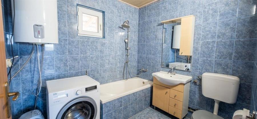 Casă cu 3 camere cu Teren 832 Mp în Săldăbagiu de Munte