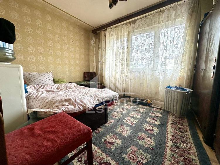 Apartament cu 2 camere semidecomandat, mobilat în Dâmbovița