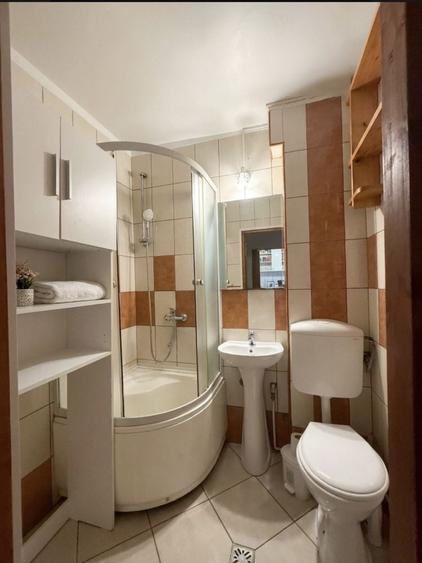 Apartament cu 2 camere decomandat în Războieni