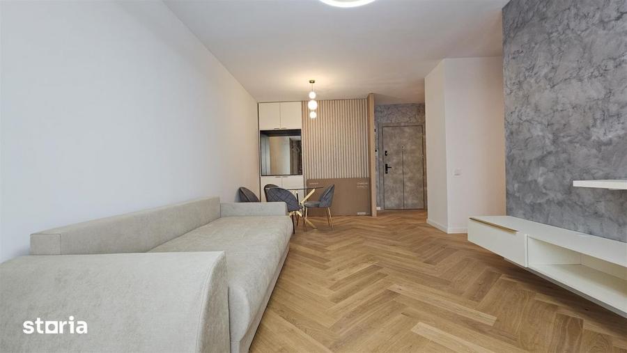 Apartament cu 3 camere semidecomandat, mobilat în Plopilor