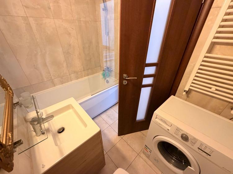 Apartament cu 3 camere semidecomandat, mobilat în Cotroceni