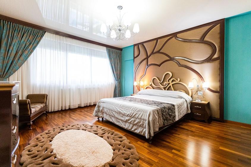Casă individuală cu 6 camere cu Piscina în Mircea cel Bătrân