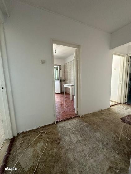 Apartament cu 3 camere în Barieră
