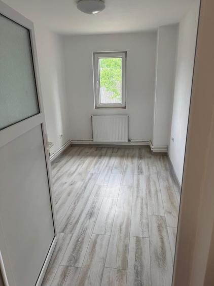 Casă cu 2 camere în Central
