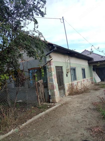 Casă cu Teren 635 Mp în Cioceni
