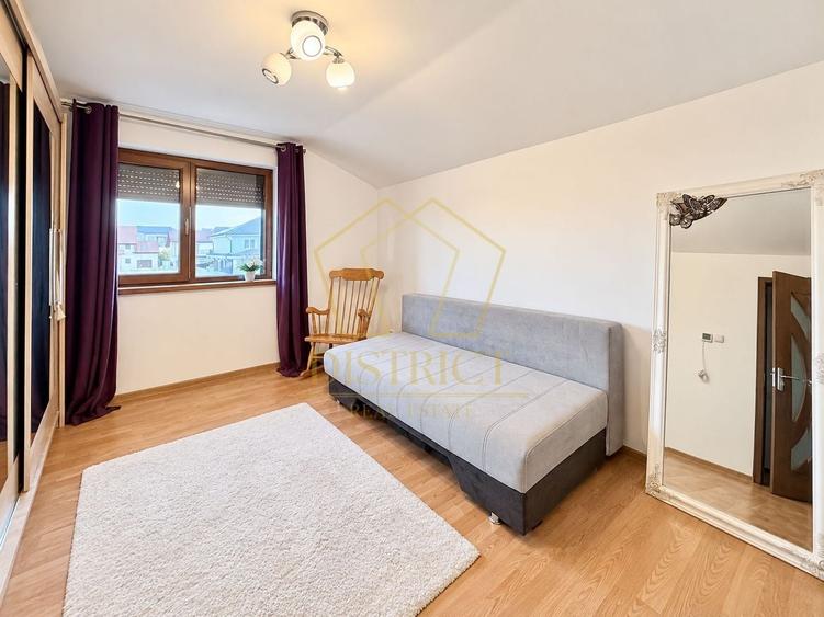 Duplex cu 4 camere cu Canalizare în Giroc