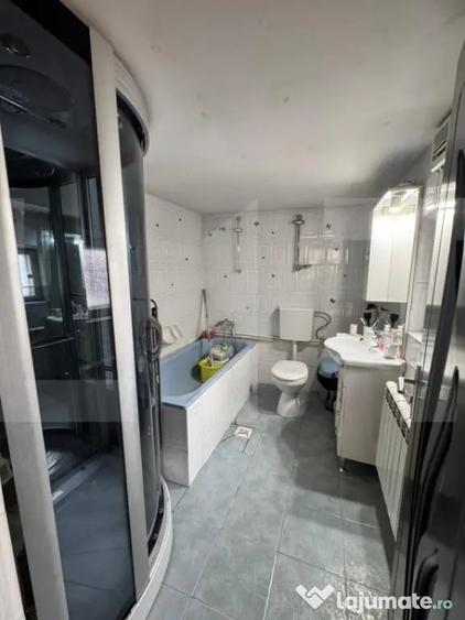 Casă cu 3 camere cu Teren 451 Mp în Central