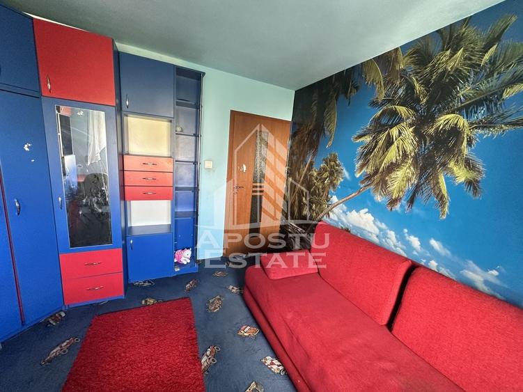 Apartament cu 2 camere decomandat, mobilat în Girocului