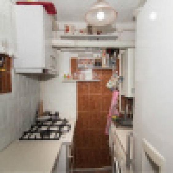 Apartament cu 3 camere semidecomandat în Ștefănești
