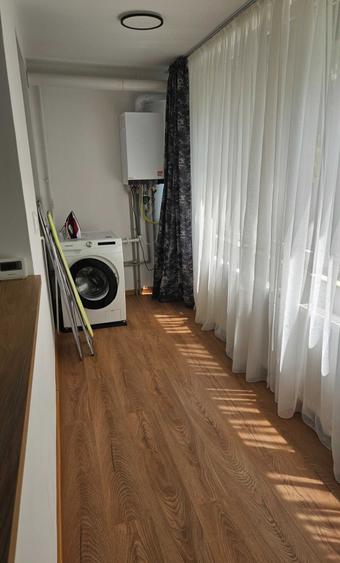 Apartament cu 2 camere decomandat în Pajura