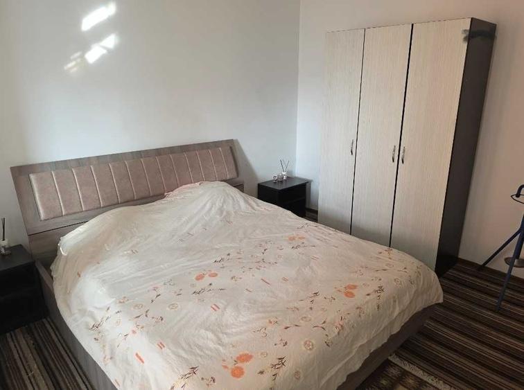 Apartament cu 2 camere decomandat în Prundu