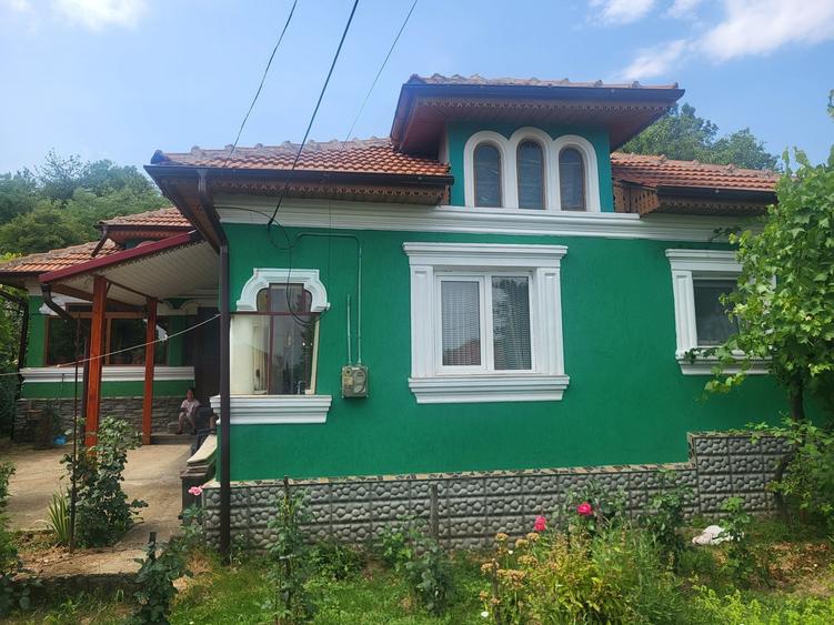 Casă cu 3 camere în Central