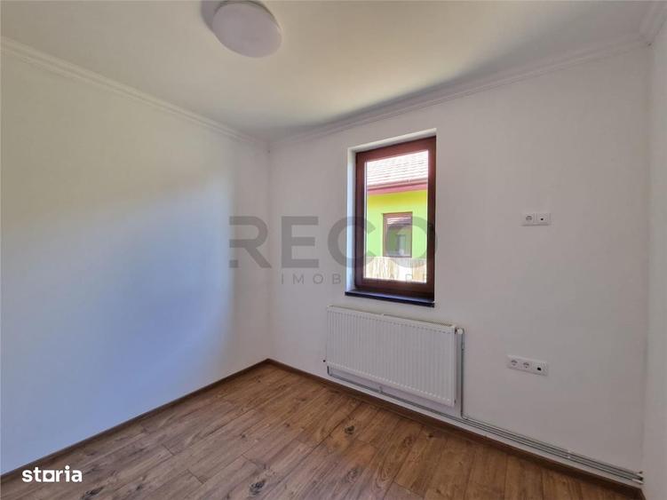 Casă cu 3 camere cu Teren 350 Mp în Borș