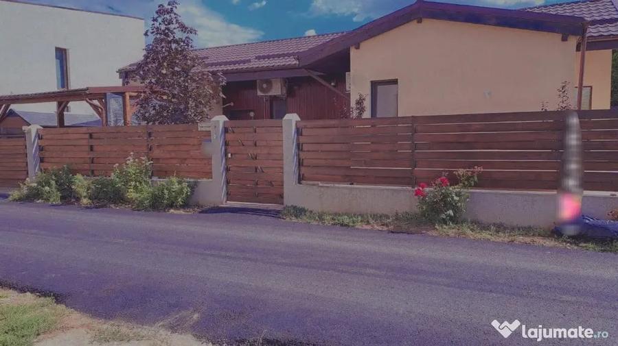 Casă cu 4 camere cu Teren 456 Mp în Tunari