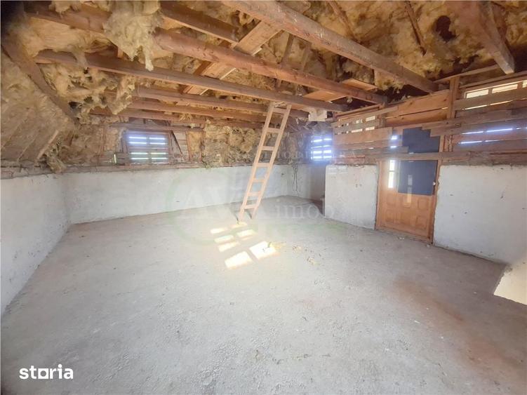 Casă cu 3 camere cu Teren 2413 Mp în Cleja