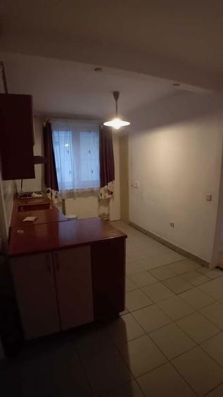 Apartament cu 3 camere semidecomandat în Ultracentral