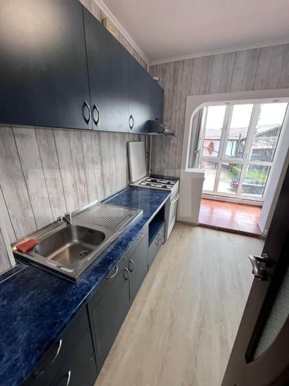 Apartament cu 2 camere decomandat, mobilat în Rovine