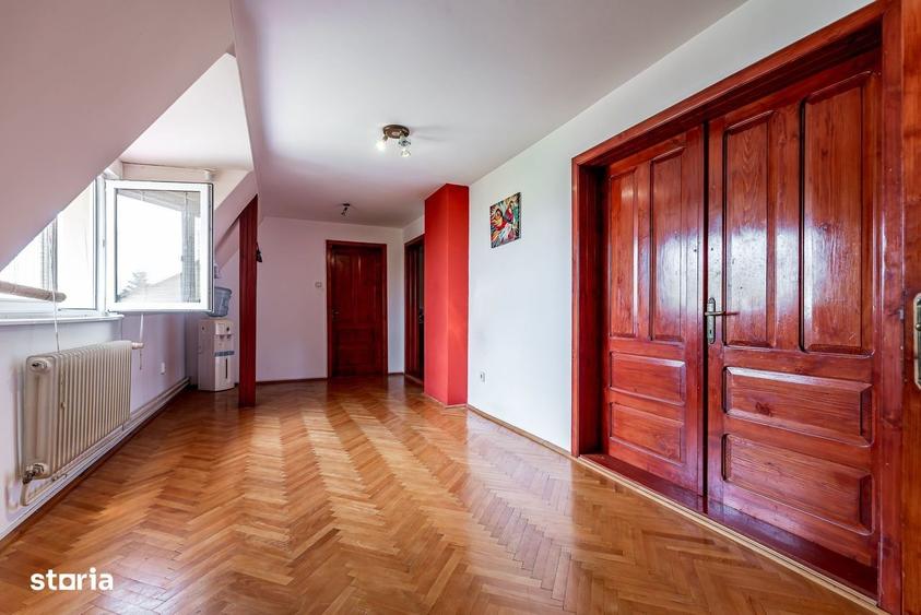 Casă cu 4 camere cu Canalizare în Pârneava
