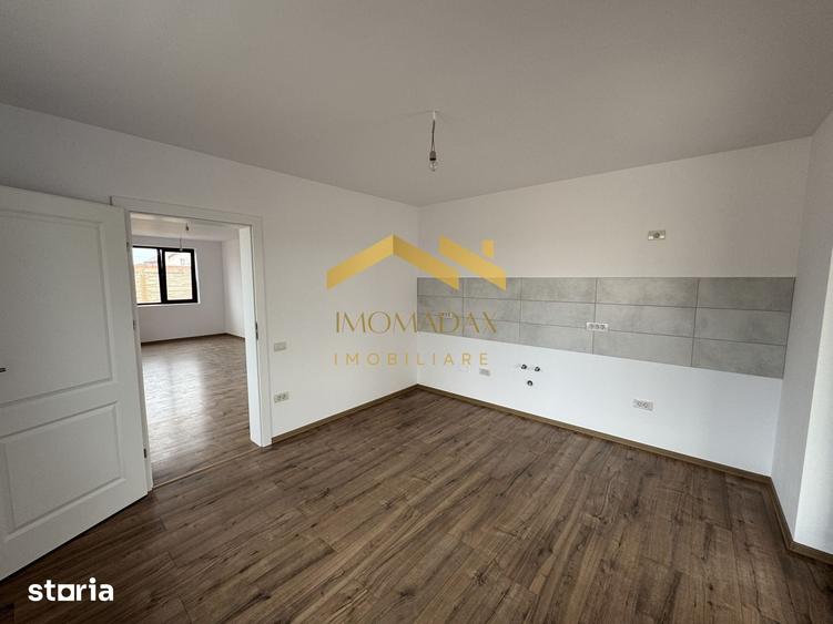 Casă cu 3 camere cu Teren 410 Mp în Sânmihaiu Român